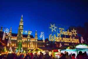Advent u Beču 2023 oslikava novogodišnju čaroliju